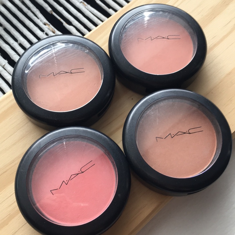 MAC powder blush